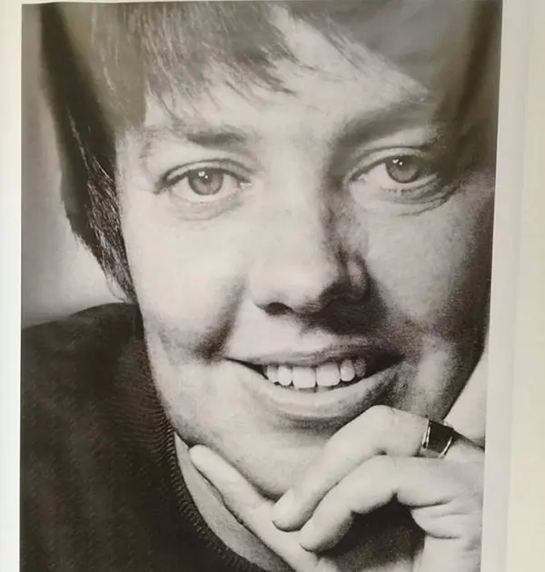 SAN CAYETANO: Exposición en homenaje a María Elena Walsh