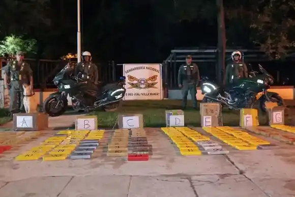 En una carga de madera, interceptaron 156 kilos de cocaína en cercanías de Morteros