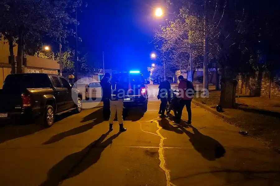 Fuerte accidente en una esquina complicada de la ciudad: un hombre fue llevado al Hospital