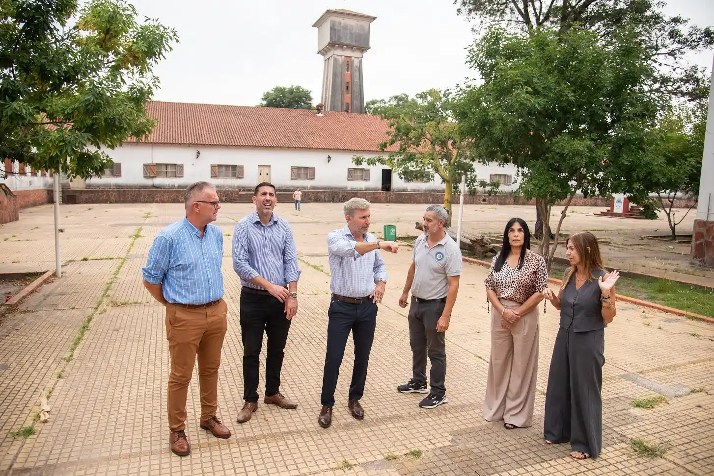 Frigerio se refirió a las paritarias docentes