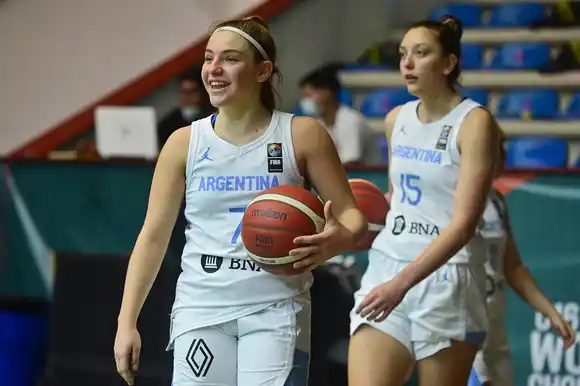 Tres jugadoras de Peñarol a la Concentración Nacional