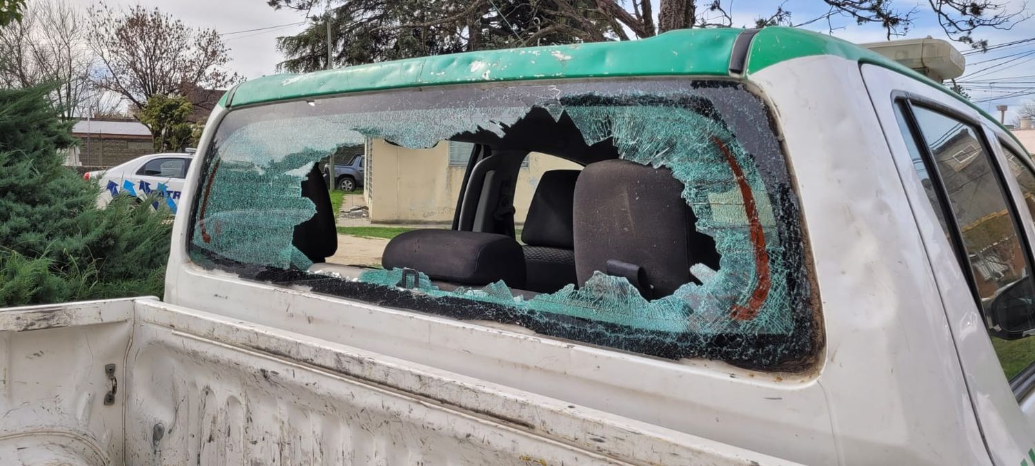 Móvil de inspección atacada de los piedrazos