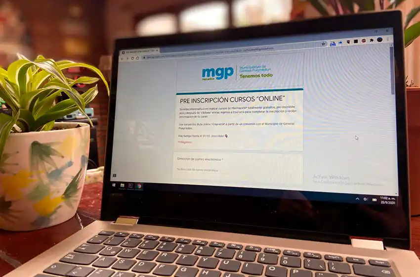 La Municipalidad pone a disposición más de 300 cursos gratuitos y online