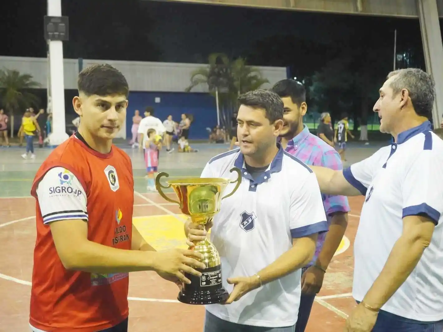 6 de Noviembre, campeón 
de la categoría Elite