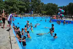 La colonia municipal arrancó este lunes con más de 1400 inscriptos que agotaron el cupo en 24 horas