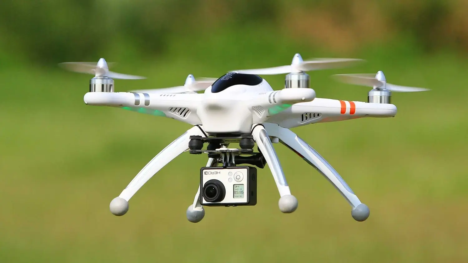 Buscan regular el uso de drones en zonas urbanas de la Provincia