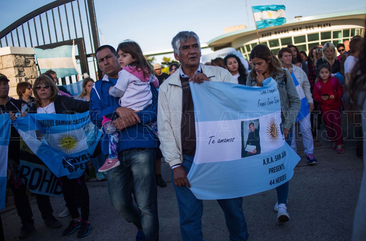 ARA San Juan: empezaron a pagar las becas de los hijos de tripulantes
