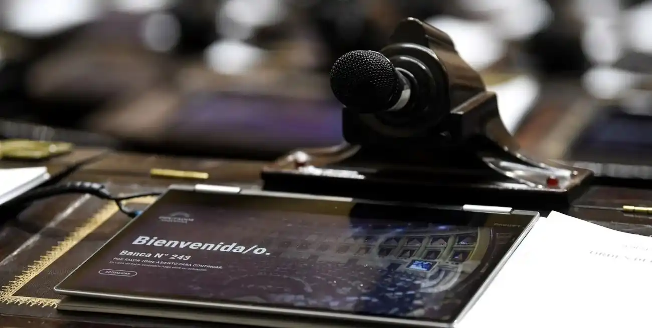 Diputados debatirá la reforma laboral desde las 14, sin el polémico artículo 44 que el oficialismo quitó del dictamen para asegurar respaldo. Crédito: HCDNDiputados debatirá la reforma laboral desde las 14, sin el polémico artículo 44 que el oficialismo quitó del dictamen para asegurar respaldo. Crédito: HCDN