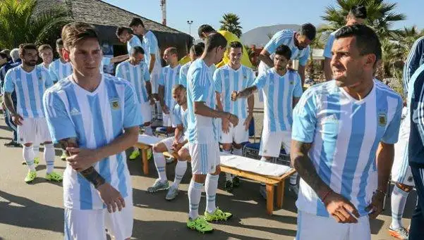 Tevez: "La Selección sin Messi no es nada, él es el dueño"