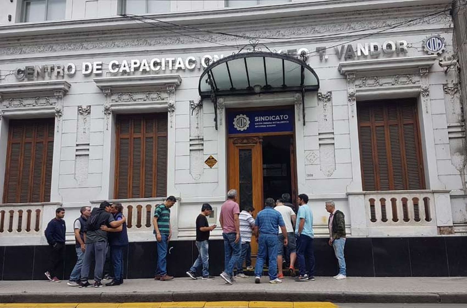 La UOM logró un importante acuerdo salarial, que mantiene la fuente laboral de 60 mil trabajadores de todo el país