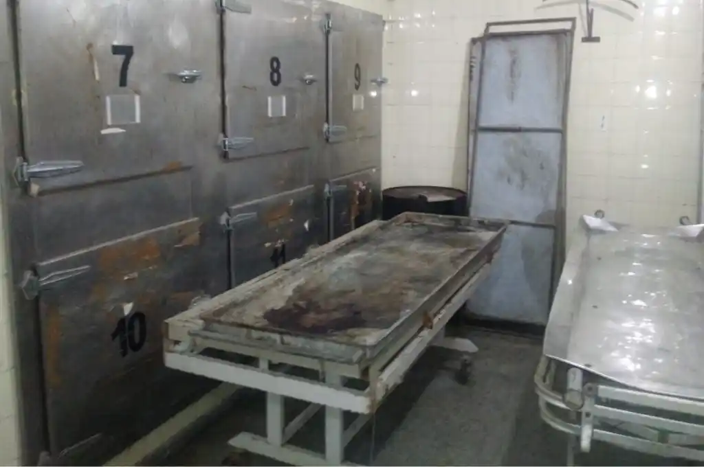 El actual edificio de la morgue, ubicado en el cementerio municipal.