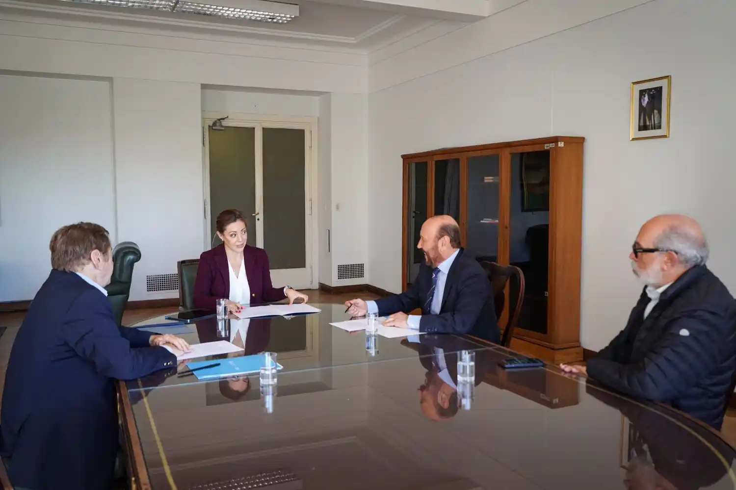 Insfrán firmó el acta para la ejecución de la línea de 33 KV en Juárez