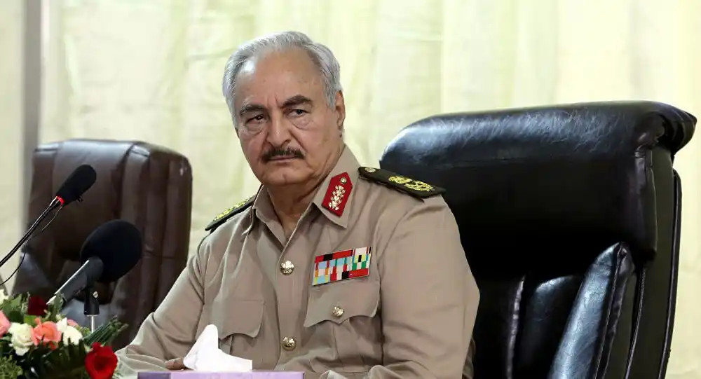 Jefe militar libio, podría ser «el cliente ideal» para el trueque de oro por dólares en Venezuela