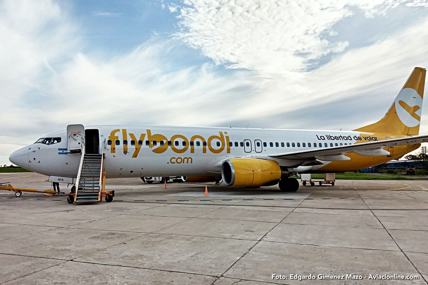 Volvió a la Argentina el Boeing 737-800 LV-HFR de Flybondi