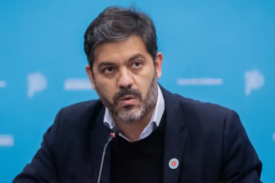 Carlos Bianco: “En el largo plazo, estamos todos muertos, y el 25 de mayo es el largo plazo”