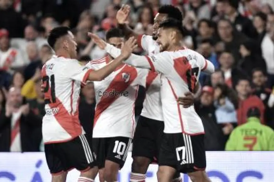 Dos partidos ponen en marcha la fecha 12