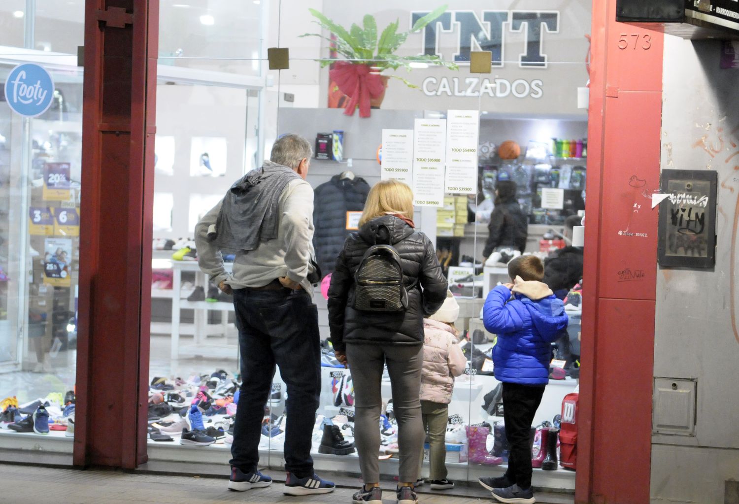 Ventas minoristas pymes: caída interanual del 2,9% en mayo, según CAME