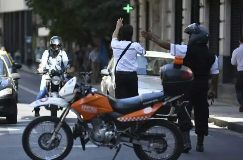 Los operativos de tránsito por el acto del Día de la Bandera y la llegada de Cristina Kirchner