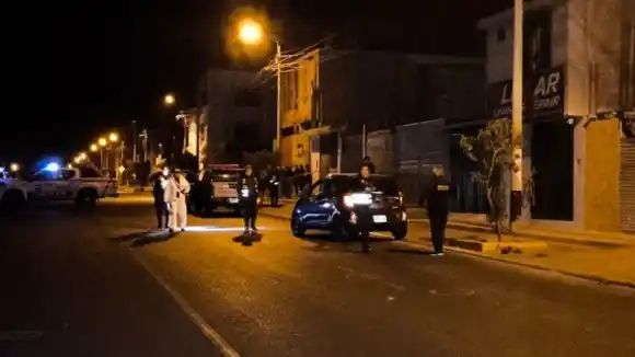 Sicarios acribillaron en Perú a taxista venezolano frente a sus pasajeros