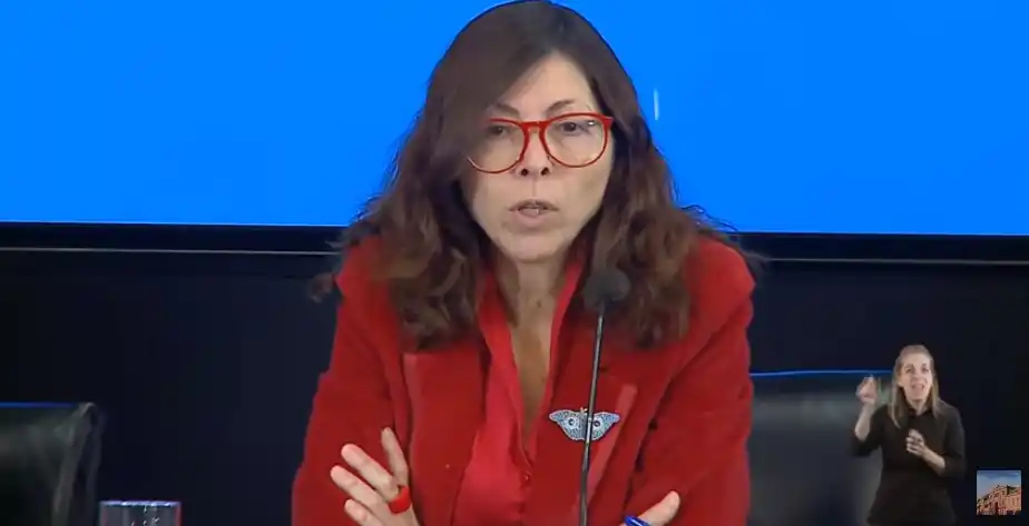 En medio de la tensión de los mercados, Batakis anuncia sus primeras medidas