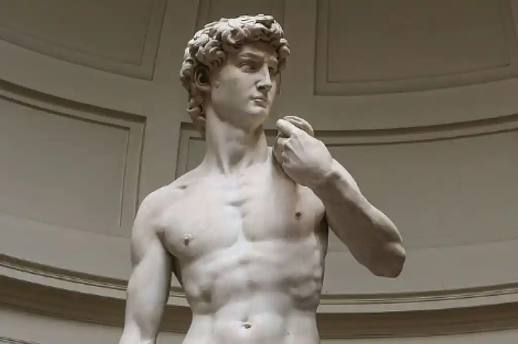 Echaron a directora de un colegio por mostrar el ‘David’ a niños y el Museo de Florencia invitó al colegio para que lo vean en persona