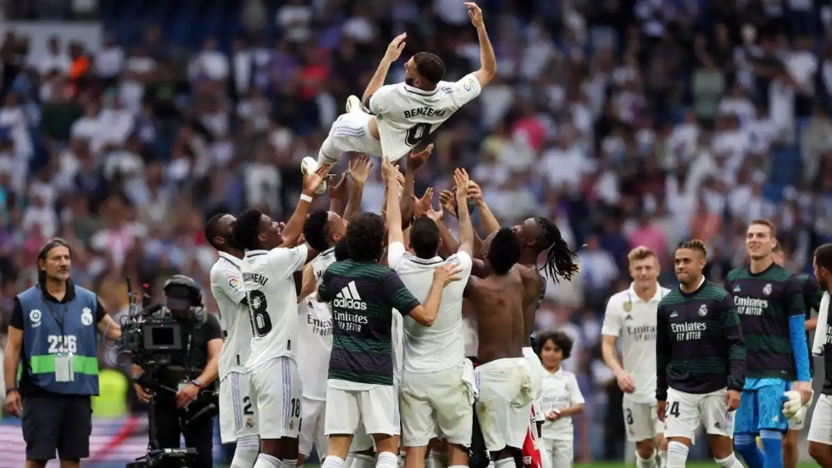 Benzema llegó a un acuerdo con el Real Madrid para desvincularse del club