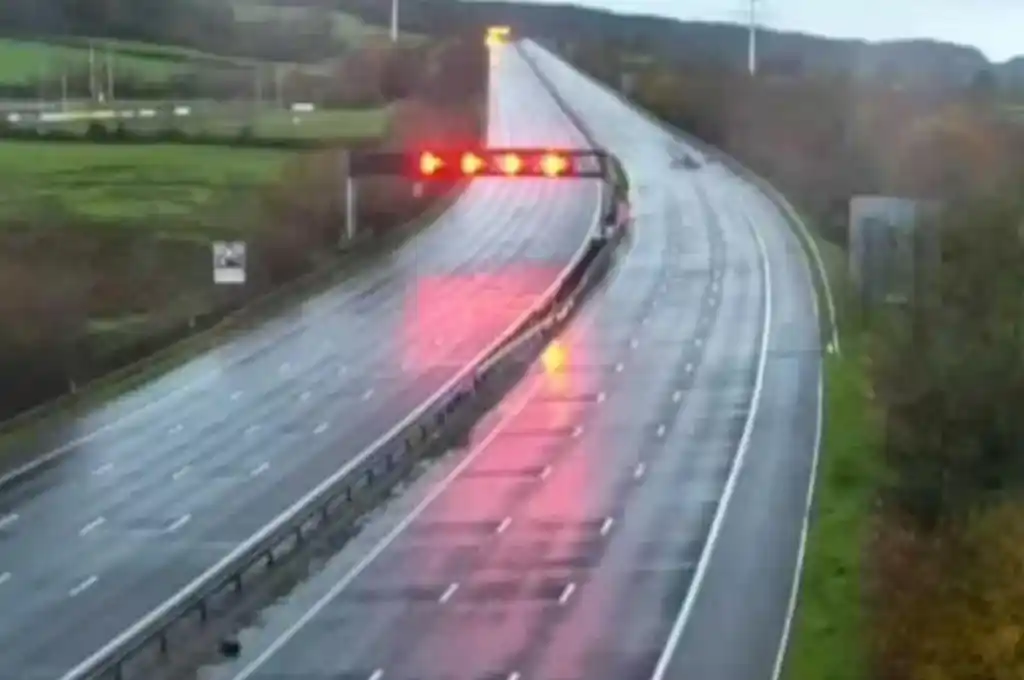 El hecho ocurrió en la autopista M5, cerca de Weston-super-Mare, en Inglaterra. (Foto: gentileza BBC)