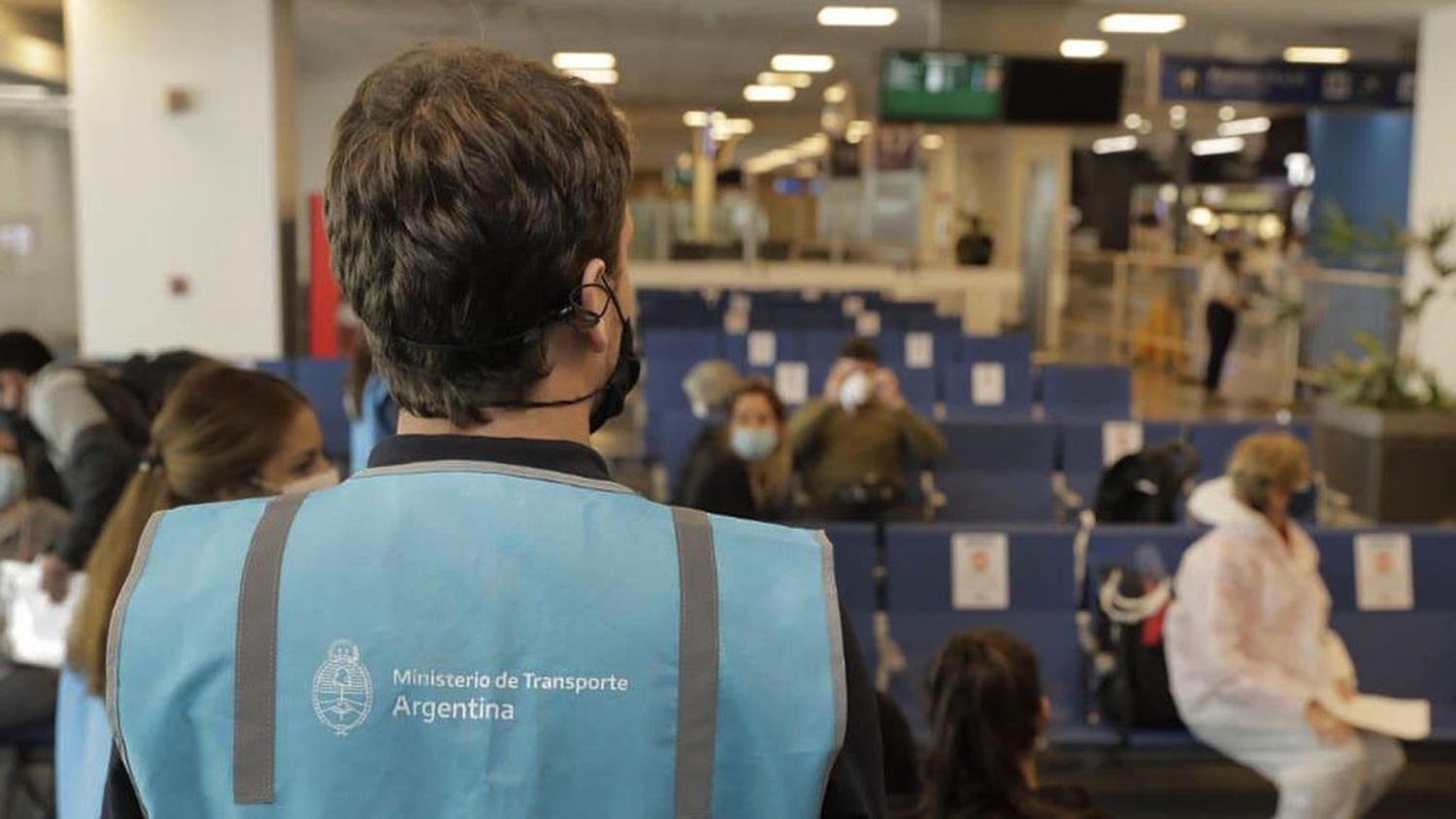 Confirman un caso de coronavirus en un vuelo proveniente de Miami