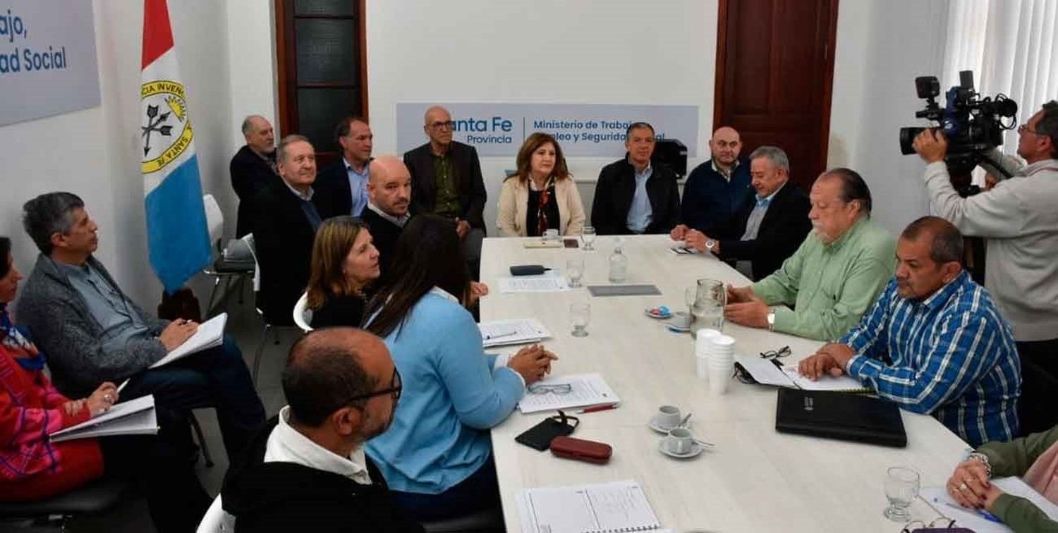 Paritaria docente: primera reunión sin propuestas ni marcha atrás al descuento por días de paro