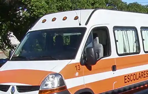 Cuarentena en Pilar: Micros escolares se reconvirtieron y acordaron trasladar trabajadores de empresas 