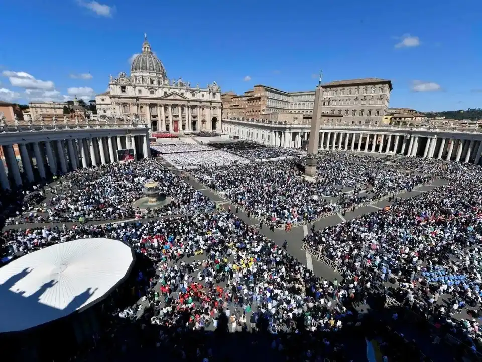 Multitudinario adiós al papa Francisco en San Pedro, donde se destacó su legado