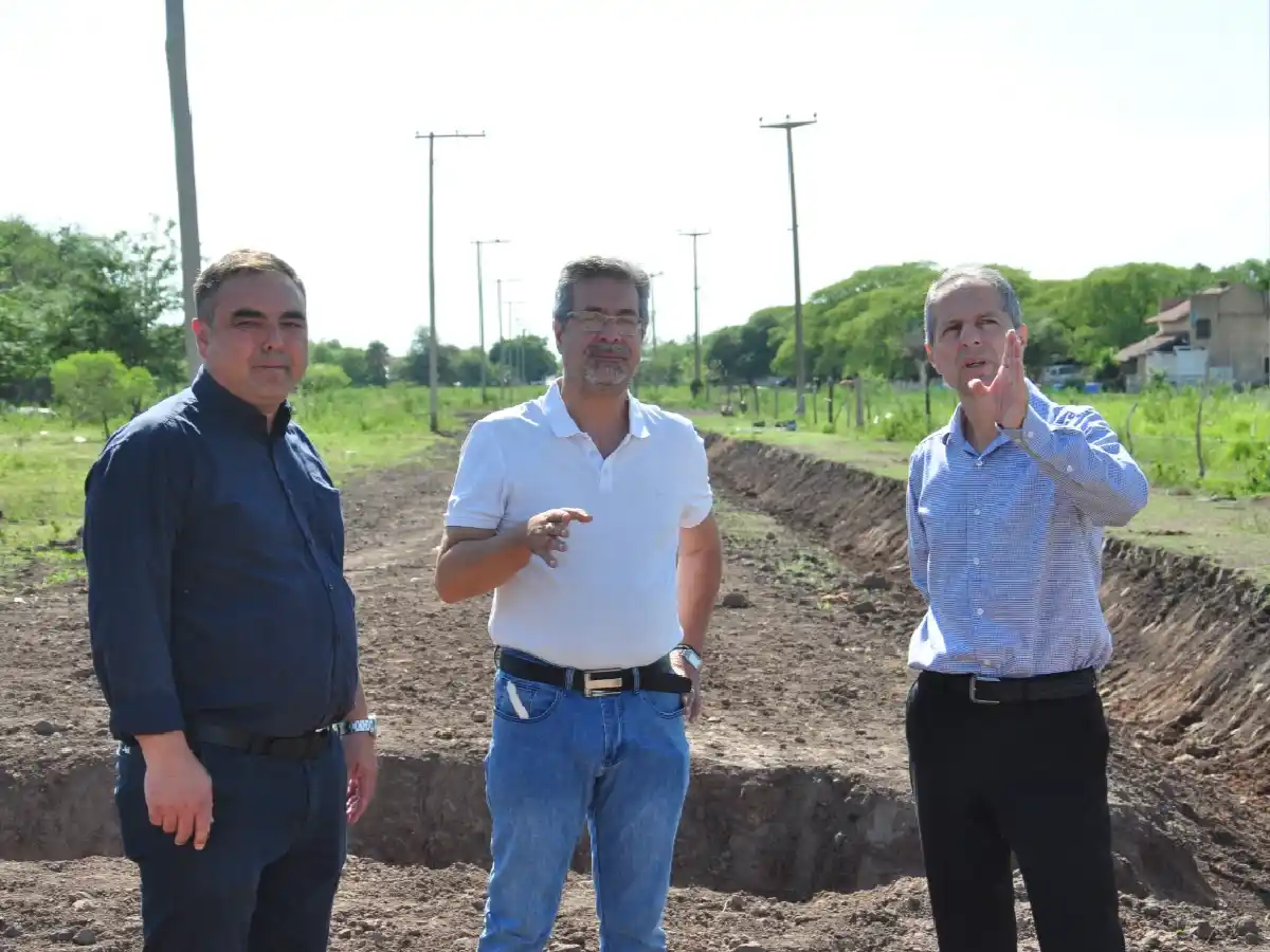 Damián Bernarte supervisó el nuevo desagüe de barrio 9 de septiembre