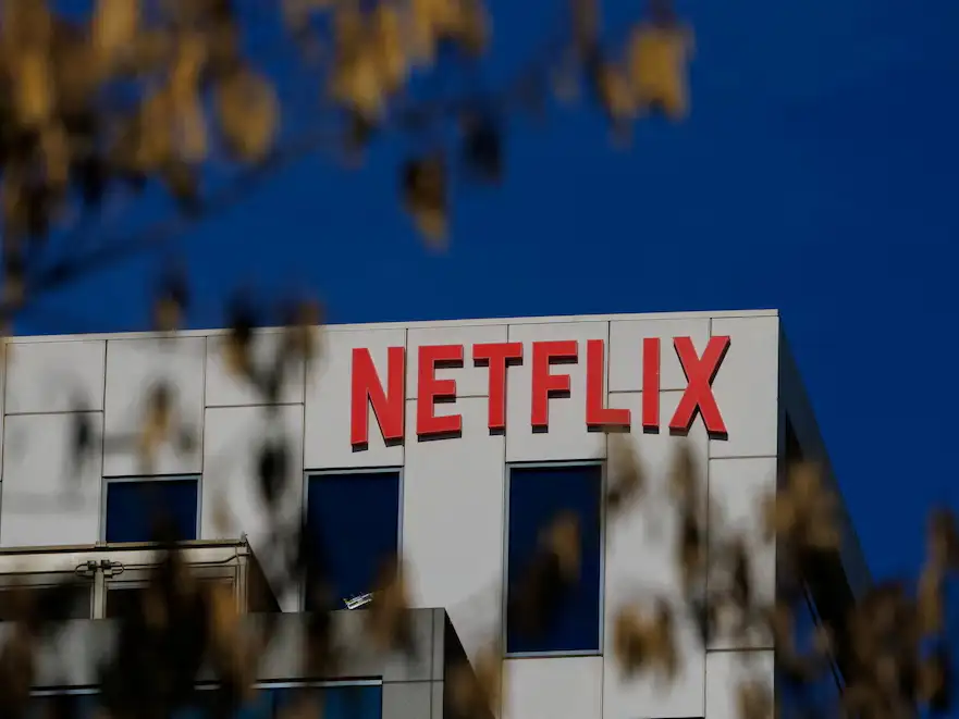 Netflix y una nueva adquisición. (Foto: Mike Blake)