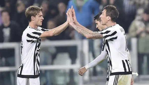 Juventus cumplió ante Empoli y le trasladó la presión a Napoli