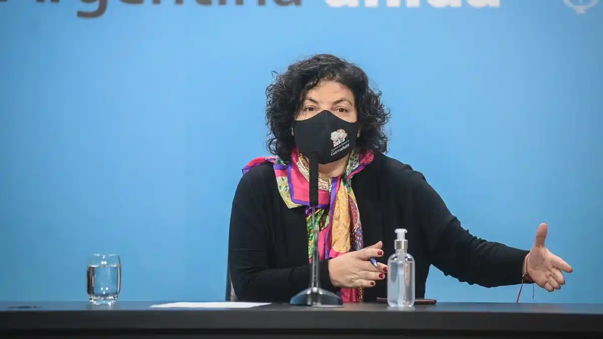 Vizzotti: "Están disminuyendo los casos en forma sostenida y profundizada"