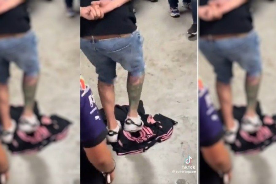 Hinchas mexicanos pisotearon la camiseta de Messi tras la eliminación del Inter Miami a manos de Monterrey