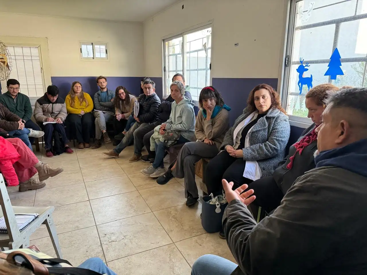 Reunión convocada por Vientos de Libertad para compartir la "situación de urgencia" que atraviesa la organización.