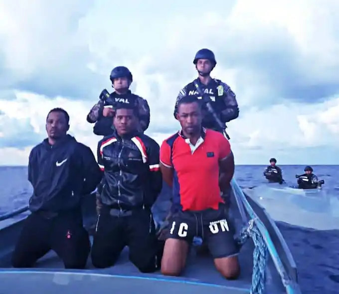 Una incautación de cocaína desemboca en un nuevo desencuentro entre Petro y Bukele