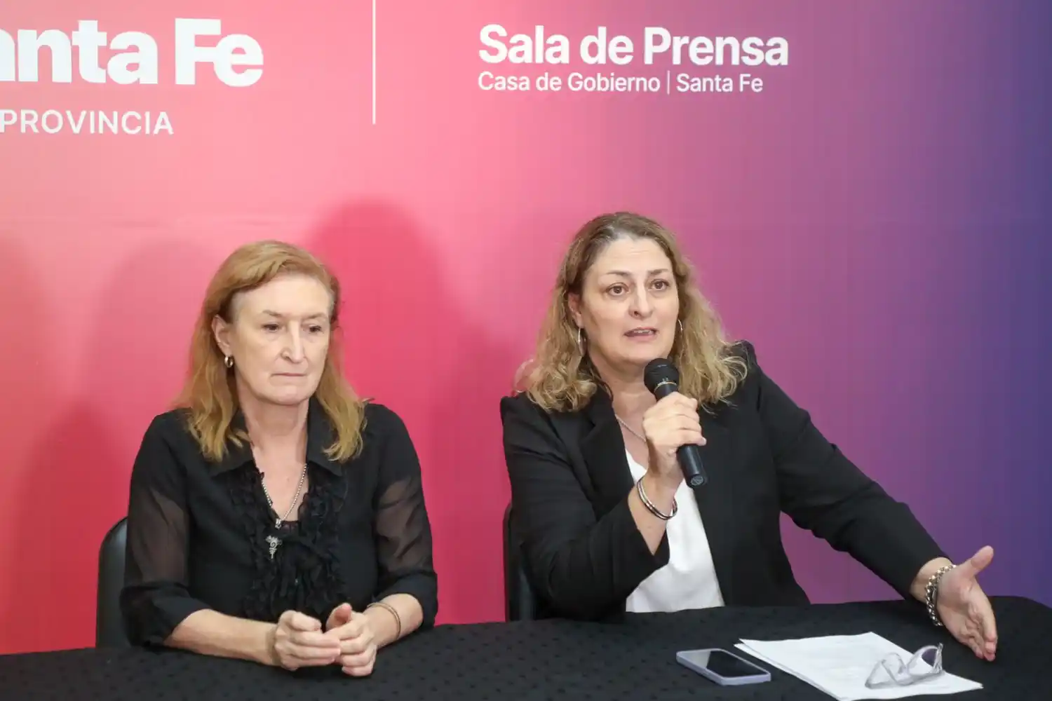 Andrea Uboldi y Silvia Ciancio, tras la reunión del Consejo Federal de Salud.