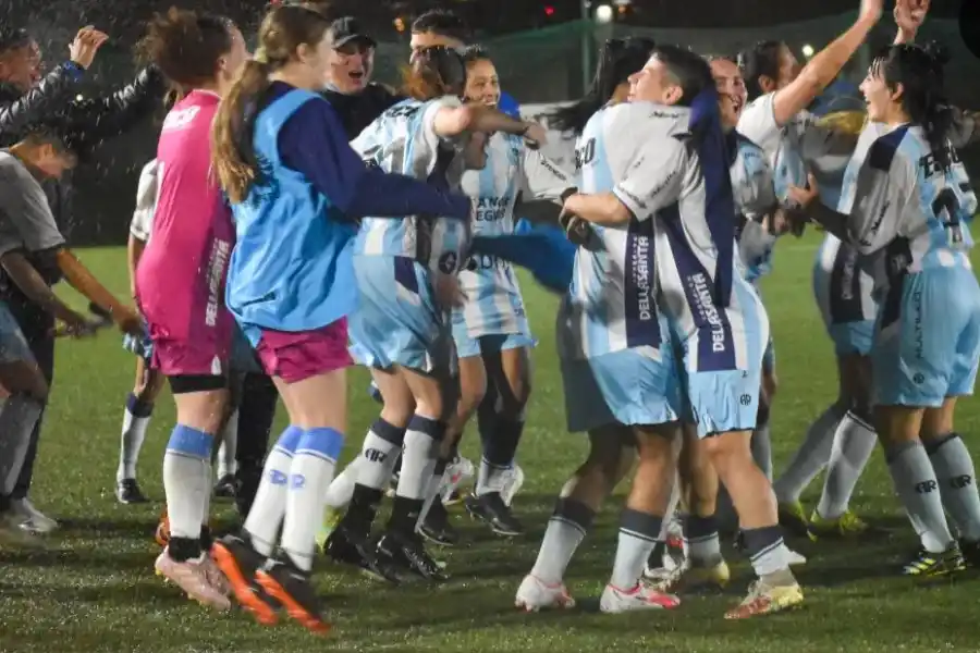 Comunicado del plantel de Fútbol Femenino 
