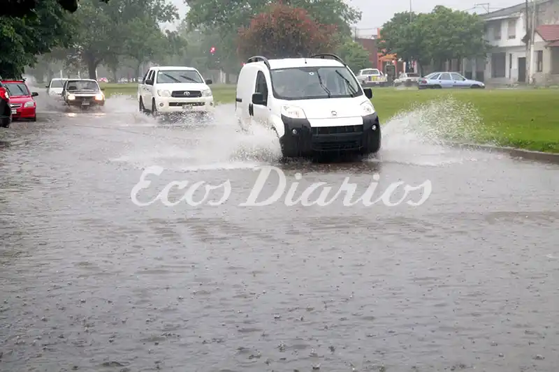 En dos días llovió más que en todo marzo