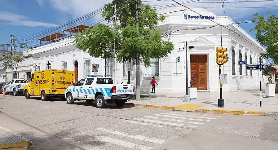 La Justicia ordenó al Banco Formosa restituir el
dinero sustraído de la cuenta de una usuaria