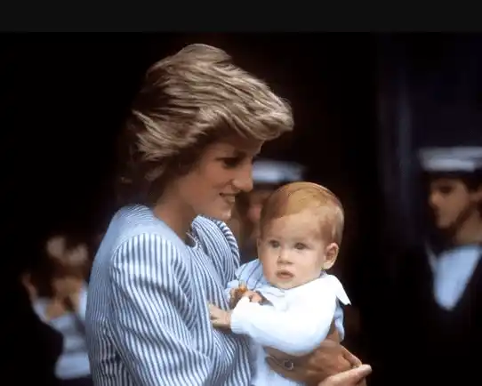 El parecido de Harry y Lilibet a la misma edad es más que evidente. Foto Cheshire live