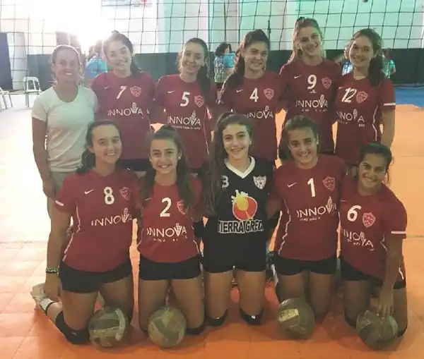 Voley: buen fin de semana para Central Larroque en Sub 15 y Sub 17
