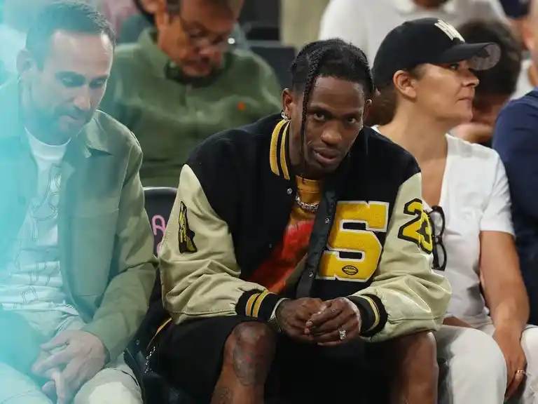 El rapero estadounidense Travis Scott fue detenido en París por una pelea en un hotel de lujo
