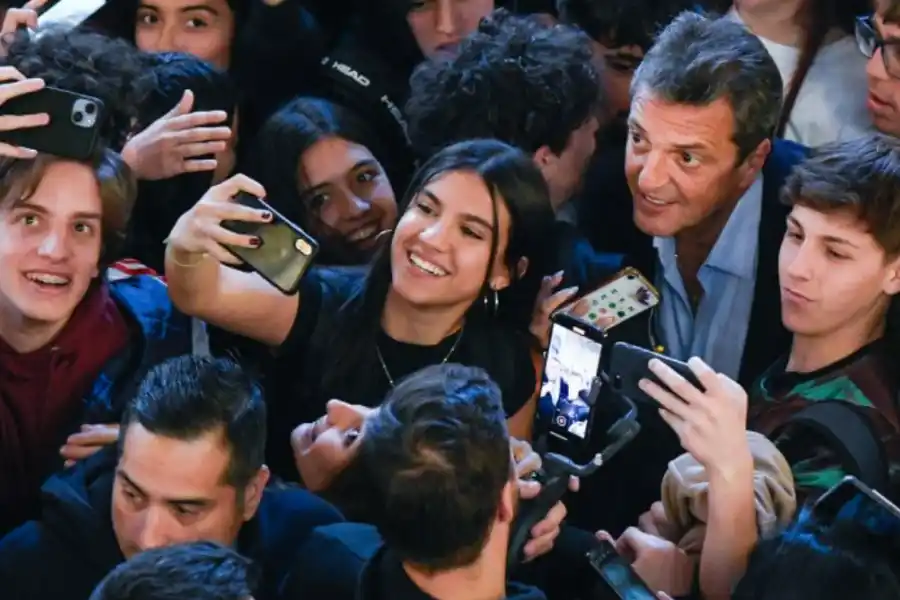 Massa: "Cueste lo que cueste, el domingo se va a hacer realidad la victoria de Unión por la Patria"