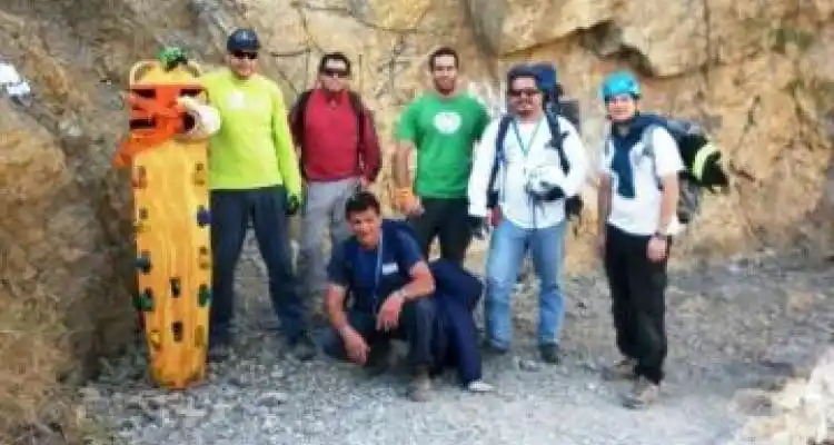 Dos sampedrinos instruyeron a personal de Barrick Gold