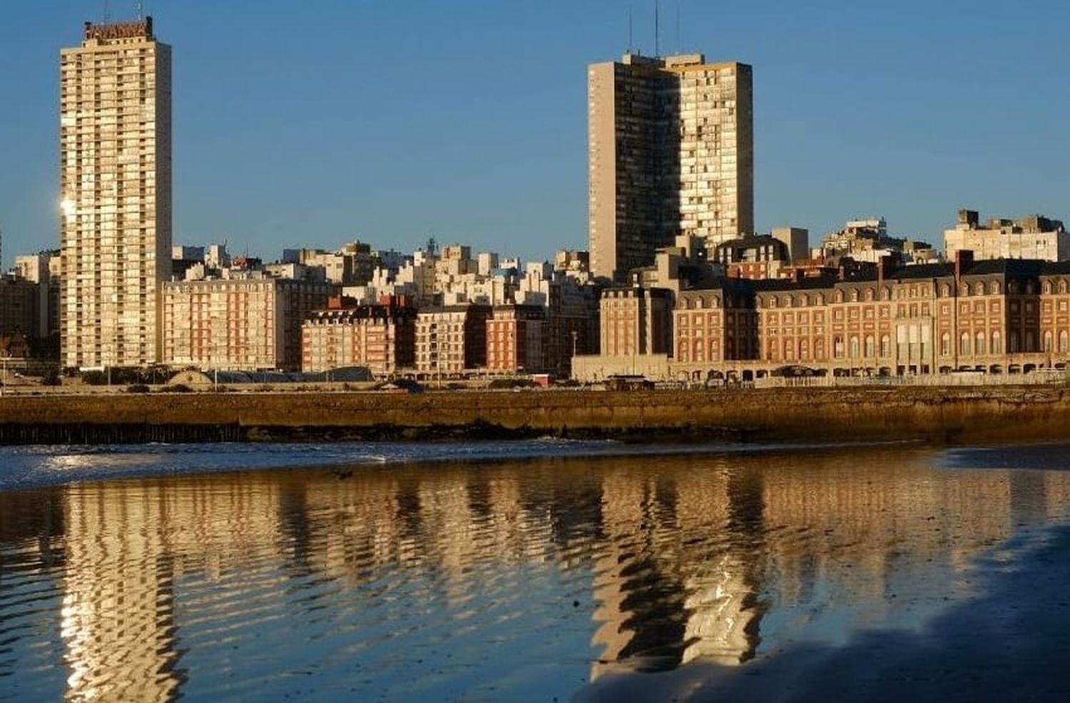 Un martes muy frío pero con sol en Mar del Plata