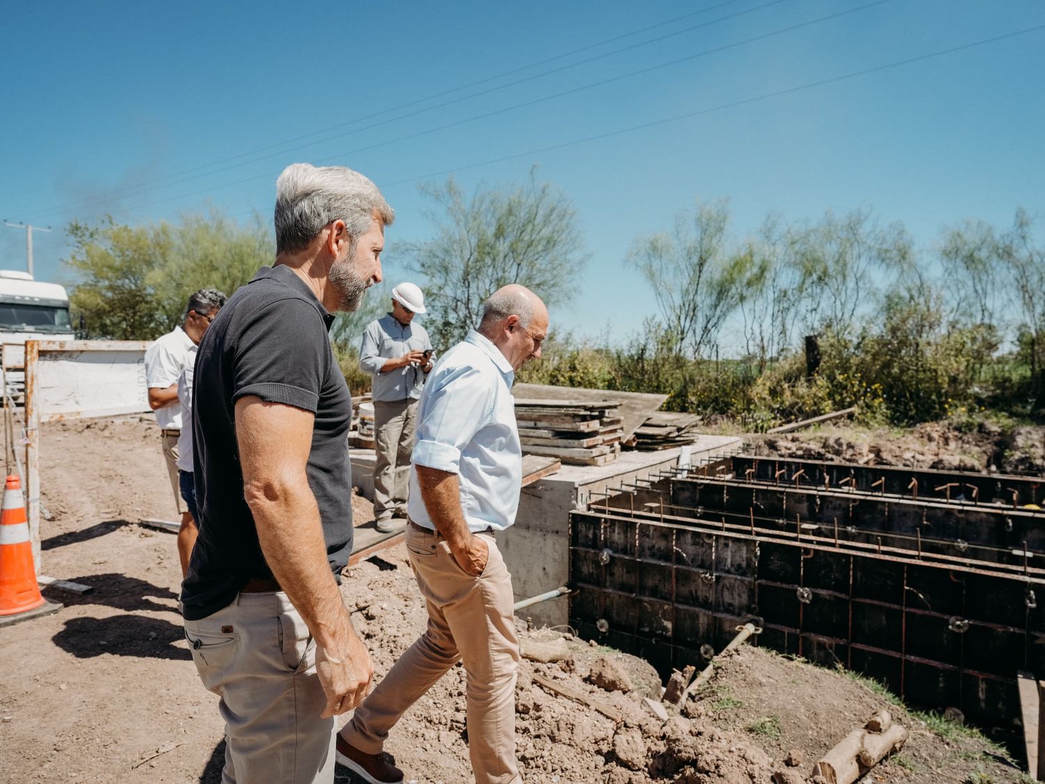 El gobernador recorrió una obra pluvial reiniciada en General Galarza