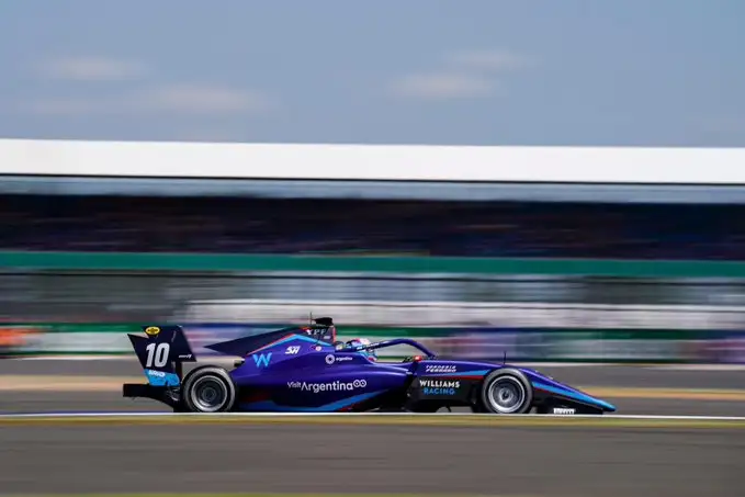 Colapinto finalizó octavo en la segunda competencia de la F3